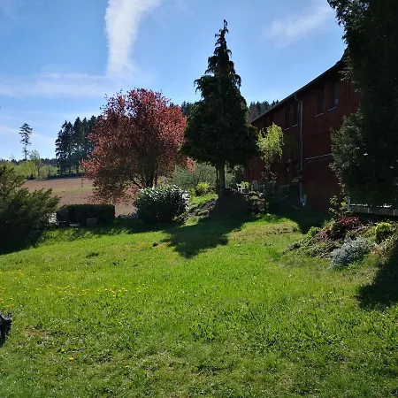 Pumphuts Scheune Nr 5 - 9 Beim Freizeitpark Plohn * Lengenfeld (Saxony)
