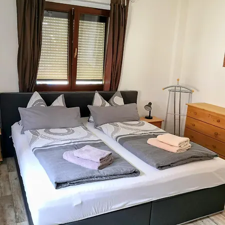 Pumphuts Scheune Nr 5 - 9 Beim Freizeitpark Plohn Appartement