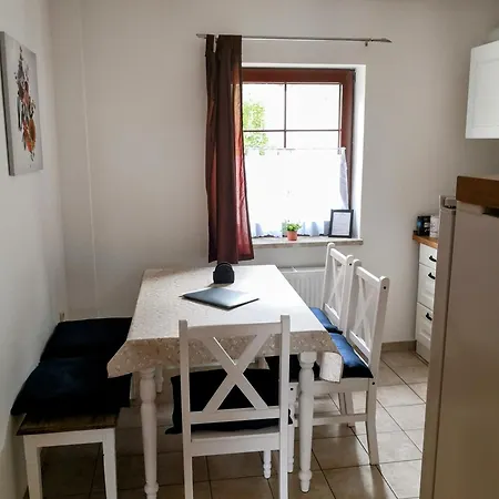 Pumphuts Scheune Nr 5 - 9 Beim Freizeitpark Plohn *