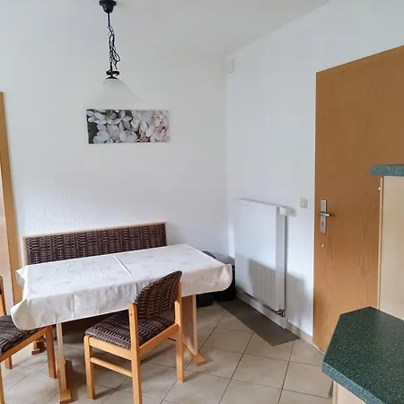 Pumphuts Scheune Nr 5 - 9 Beim Freizeitpark Plohn