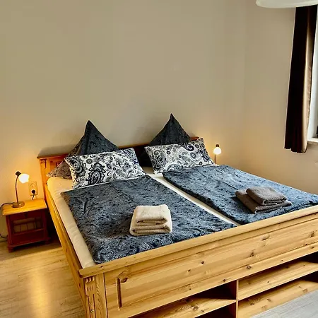 Apartamento Pumphuts Scheune Nr 5 - 9 Beim Freizeitpark Plohn Lengenfeld (Saxony)