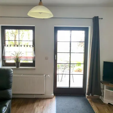 Pumphuts Scheune Nr 5 - 9 Beim Freizeitpark Plohn *