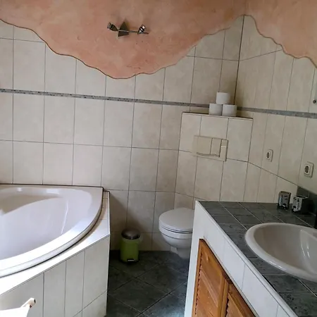 Appartement Pumphuts Scheune Nr 5 - 9 Beim Freizeitpark Plohn