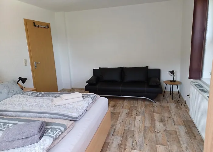 Pumphuts Scheune Nr 5 - 9 Beim Freizeitpark Plohn Lengenfeld (Saxony)