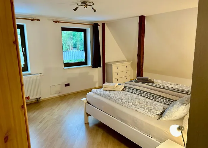 Pumphuts Scheune Nr 5 - 9 Beim Freizeitpark Plohn *