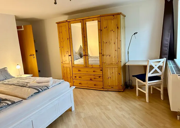 Pumphuts Scheune Nr 5 - 9 Beim Freizeitpark Plohn Lengenfeld (Saxony)