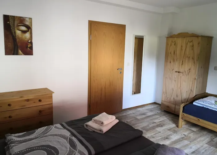 Pumphuts Scheune Nr 5 - 9 Beim Freizeitpark Plohn *