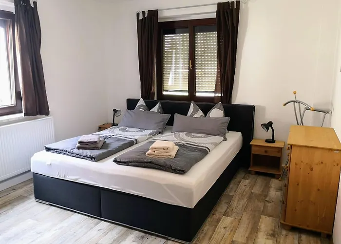 Apartamento Pumphuts Scheune Nr 5 - 9 Beim Freizeitpark Plohn Lengenfeld (Saxony)