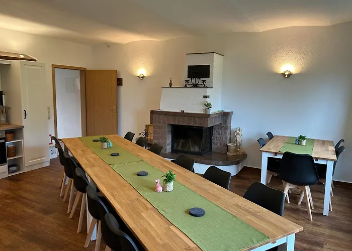 Pumphuts Scheune Nr 5 - 9 Beim Freizeitpark Plohn Lengenfeld (Saxony)