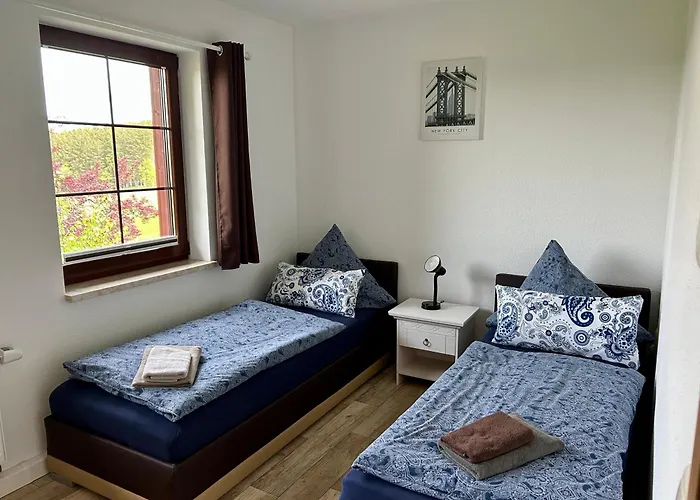 Pumphuts Scheune Nr 5 - 9 Beim Freizeitpark Plohn Lengenfeld (Saxony)