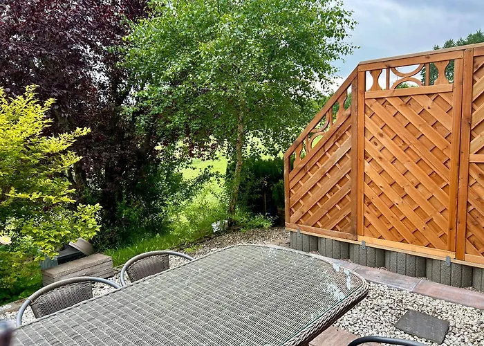 Pumphuts Scheune Nr 5 - 9 Beim Freizeitpark Plohn