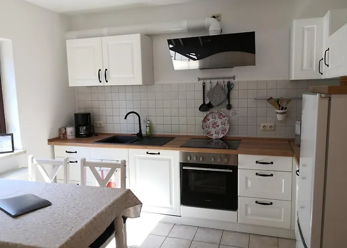 Pumphuts Scheune Nr 5 - 9 Beim Freizeitpark Plohn Lengenfeld (Saxony)